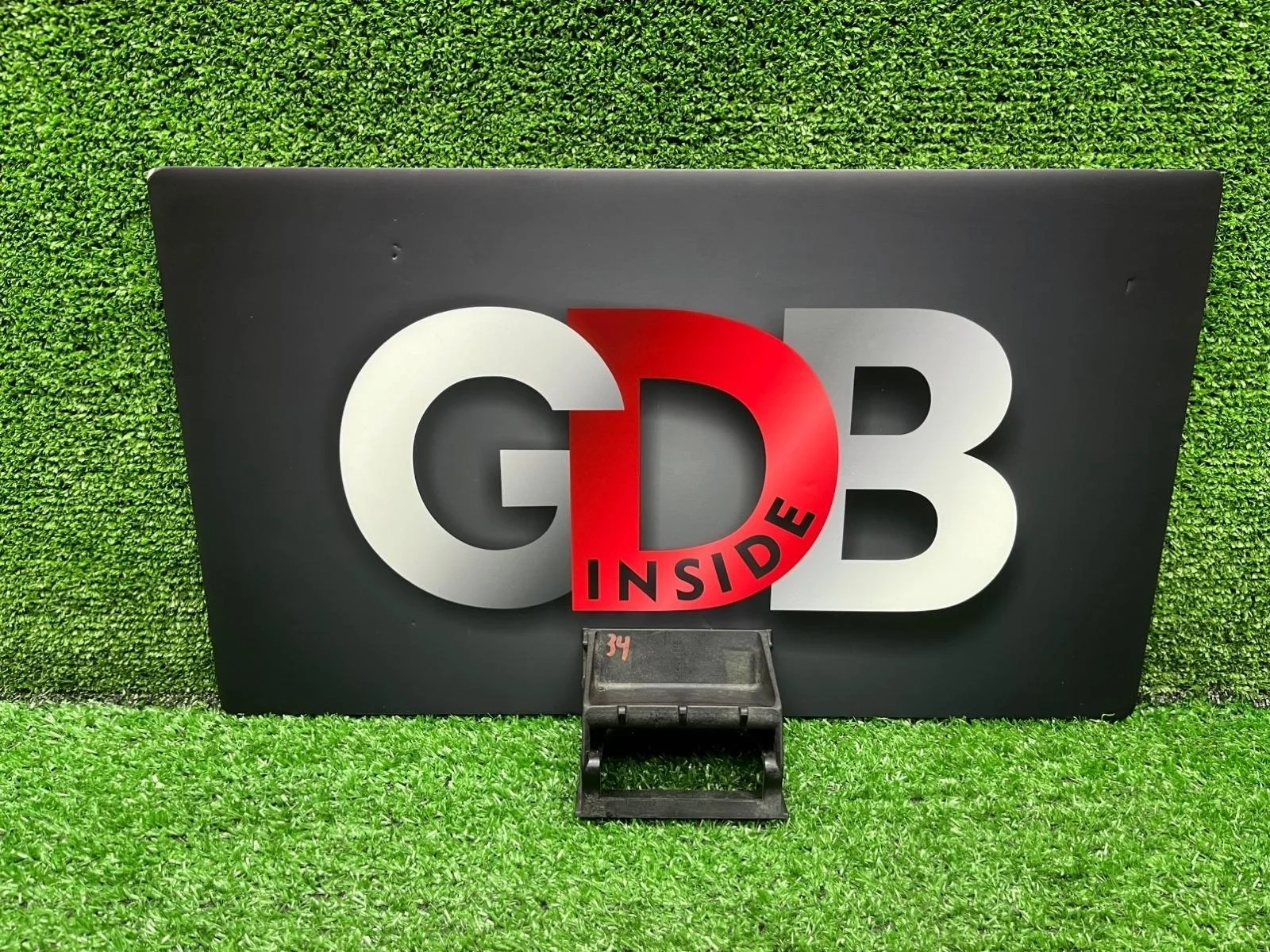 Кронштейн радиатора BMW X5 16.05.2014 17117533537 F15 N55B30A, передний