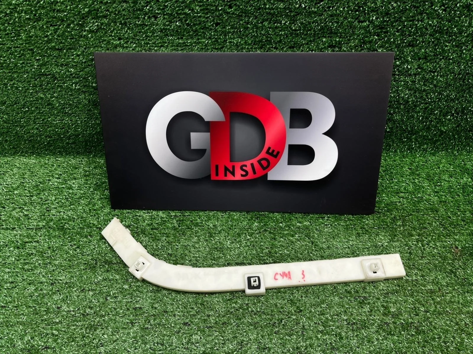 Кронштейн бампера MITSUBISHI LANCER 6410A200 CY4A, задний правый