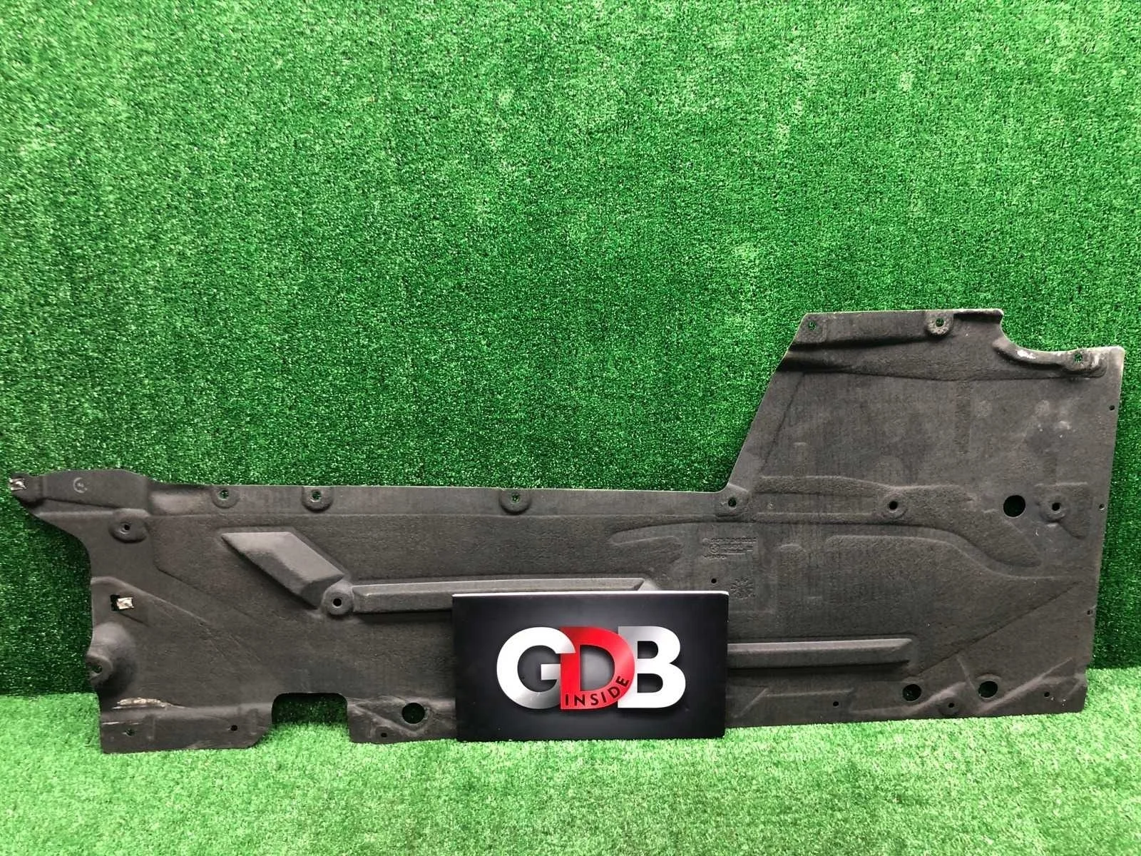 Защита днища BMW 1 series 21.01.2014 51757241833 F20 N13B16A, левая