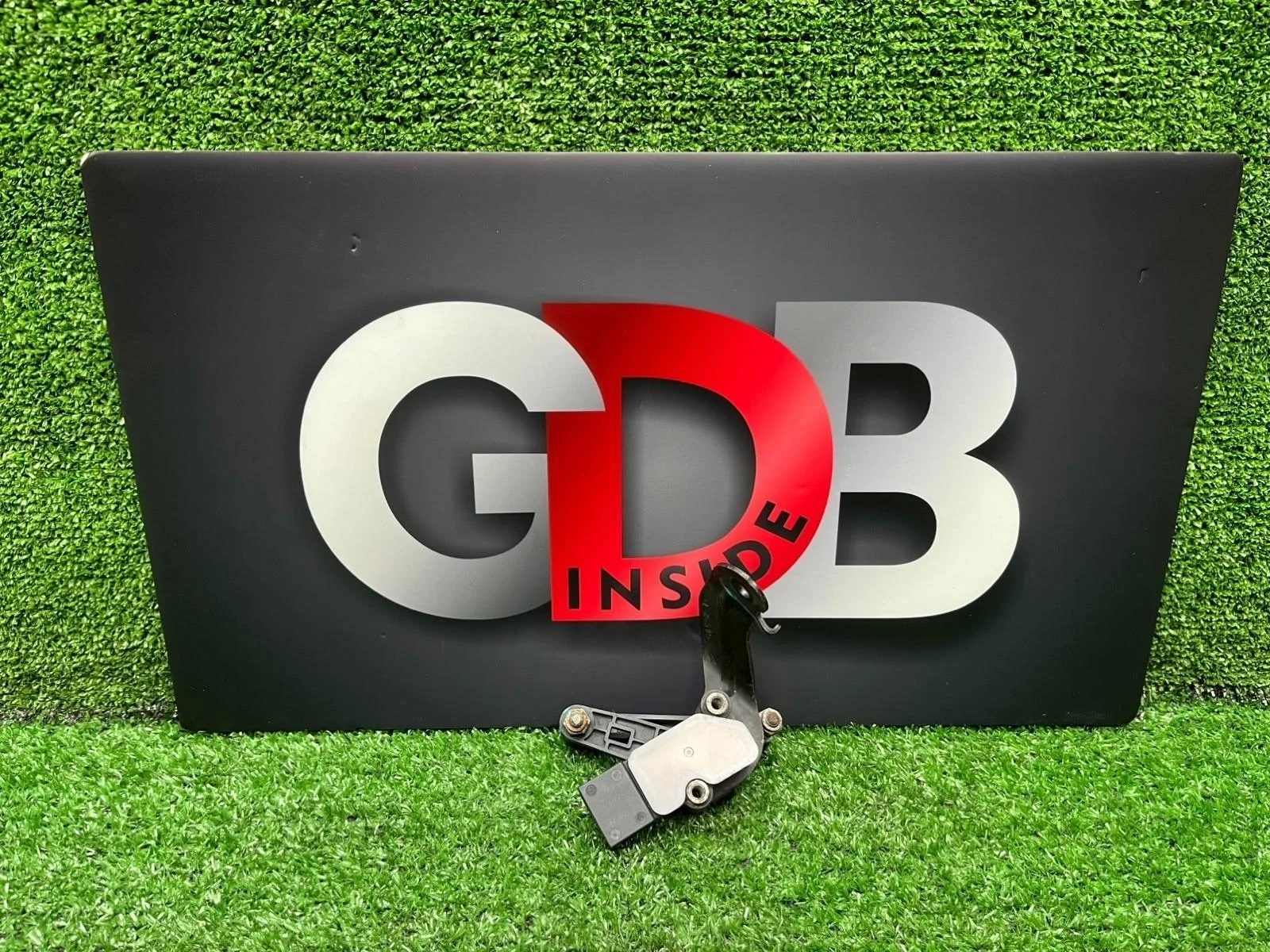 Датчик положения кузова BMW X5 16.05.2014 37146870200 F15 N55B30A, задний