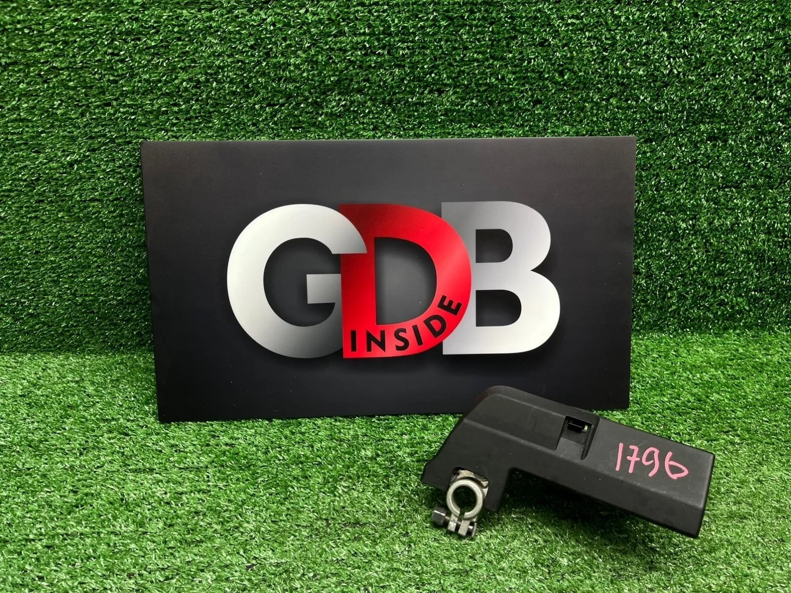 Клемма Audi A4 8J0915459 8K5