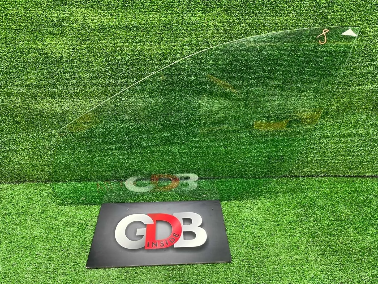 Стекло двери BMW 5 series 08.07.2014 51337182109 F10 N55B30A, переднее левое