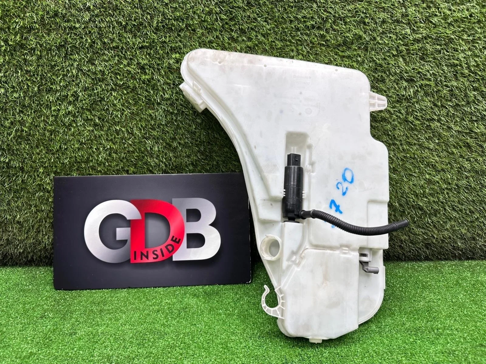 Бачок омывателя Bmw 7 Series 21.01.2011 61667269667 F01 N63B44A