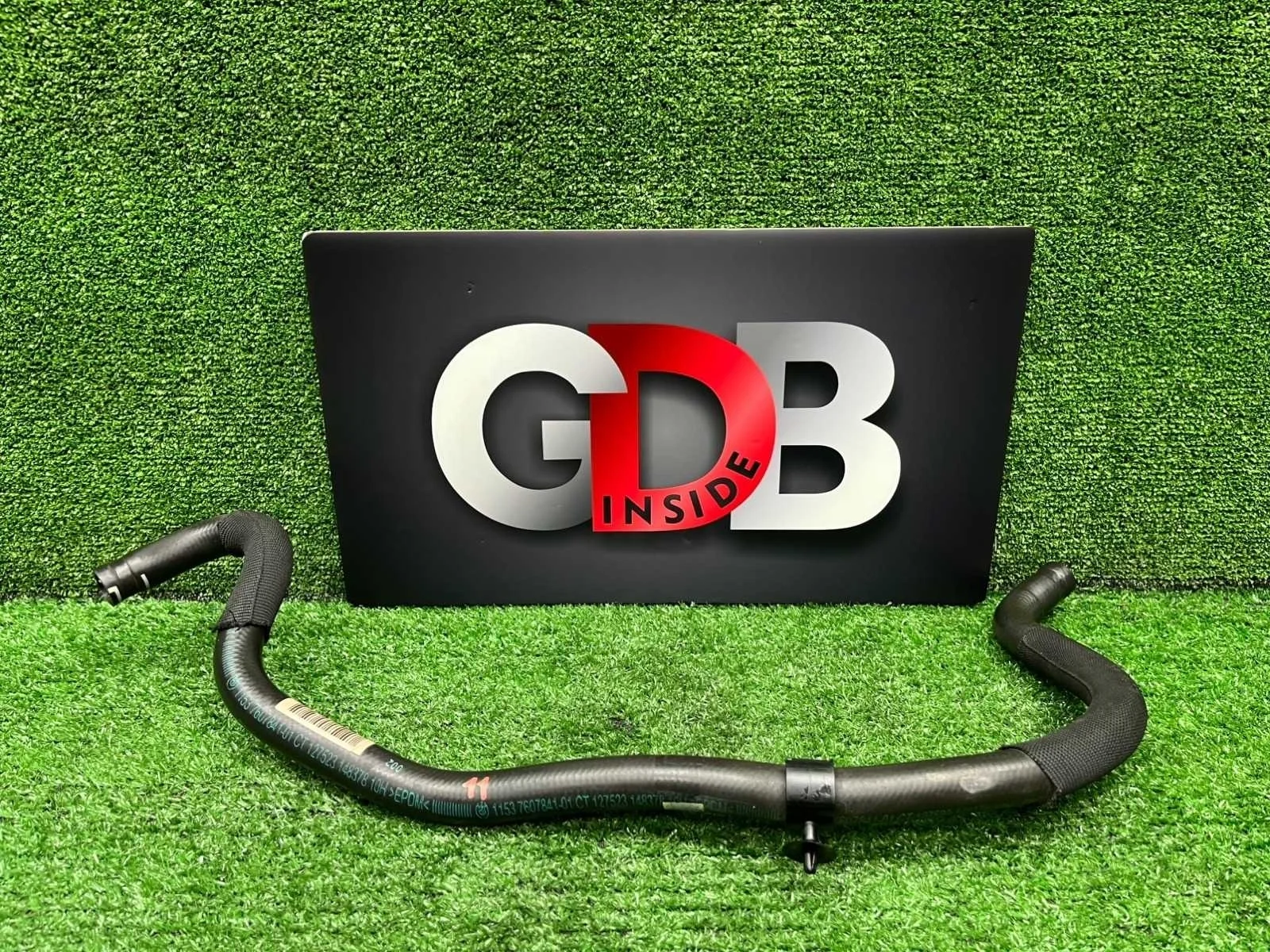 Патрубок системы охлаждения BMW 5 series 08.07.2014 11537607841 F10 N55B30A