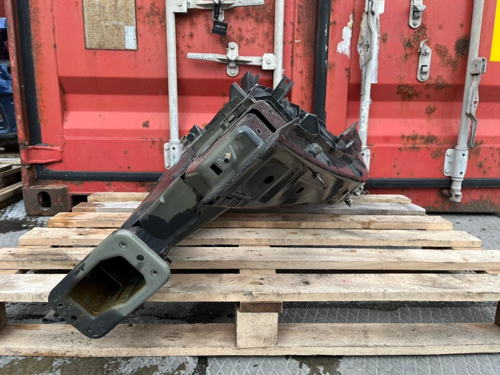 Лонжерон BMW X5 16.05.2014 41117174281 F15 N55B30A, передний левый