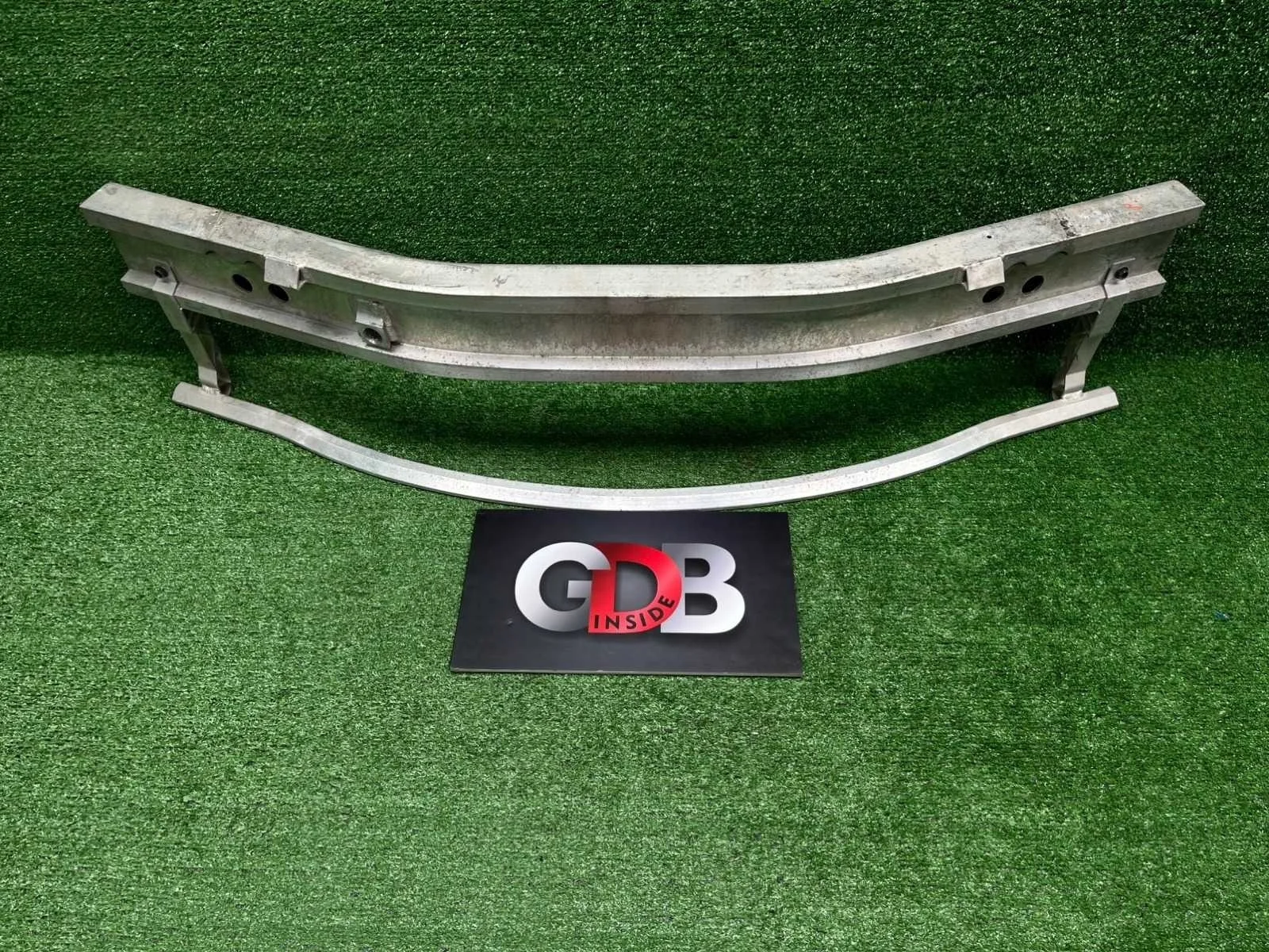 Усилитель бампера Nissan FUGA 620301MA0B KY51, передний