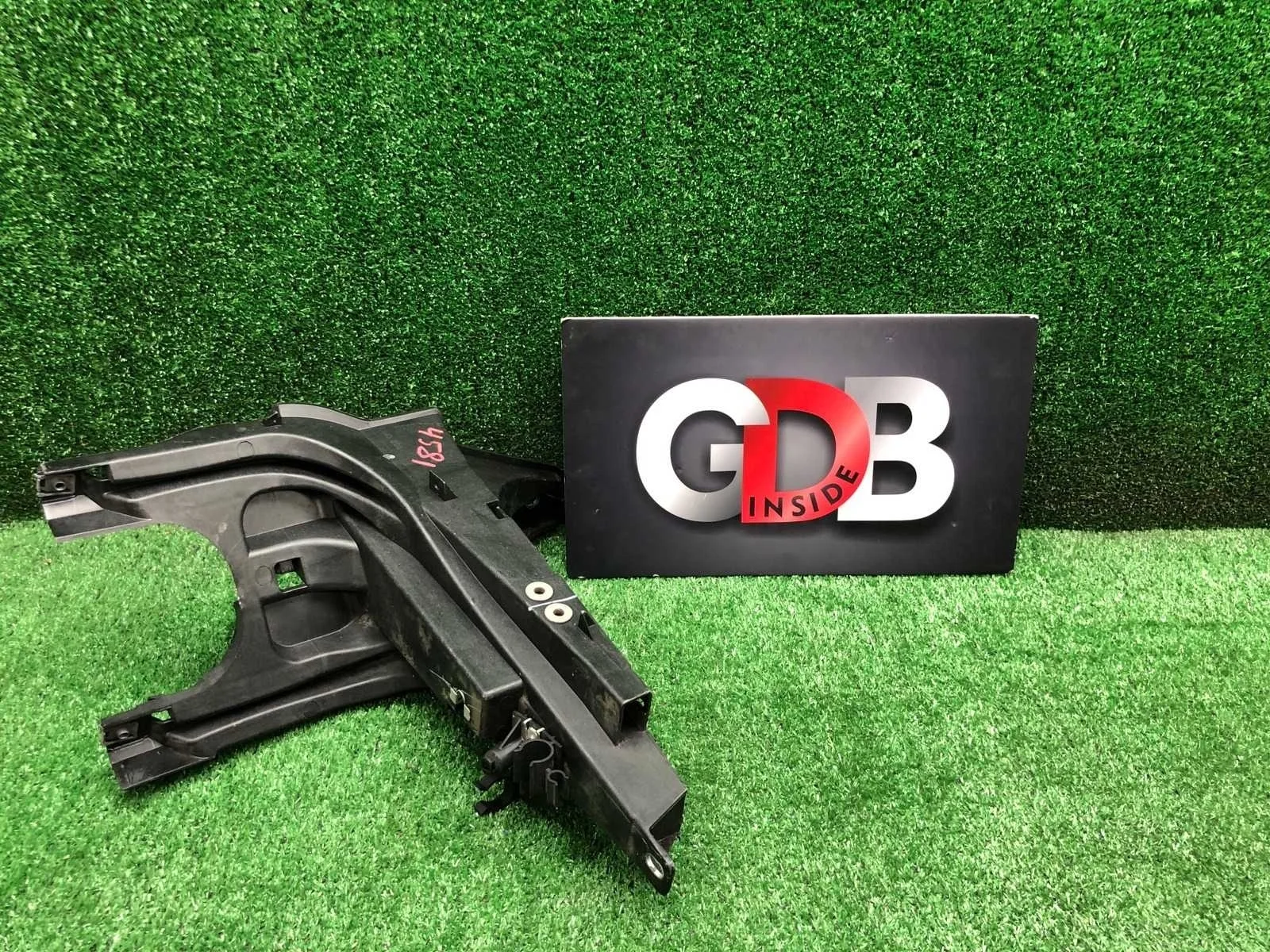 Кронштейн фары Bmw X5 19.01.2012 51657157984 E70 N57D30A, передний правый