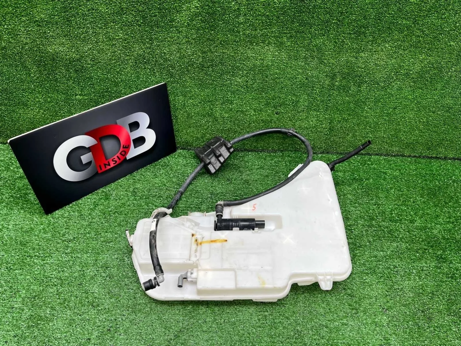 Бачок омывателя Bmw 5 Series 08.07.2014 61667269667 F10 N55B30A