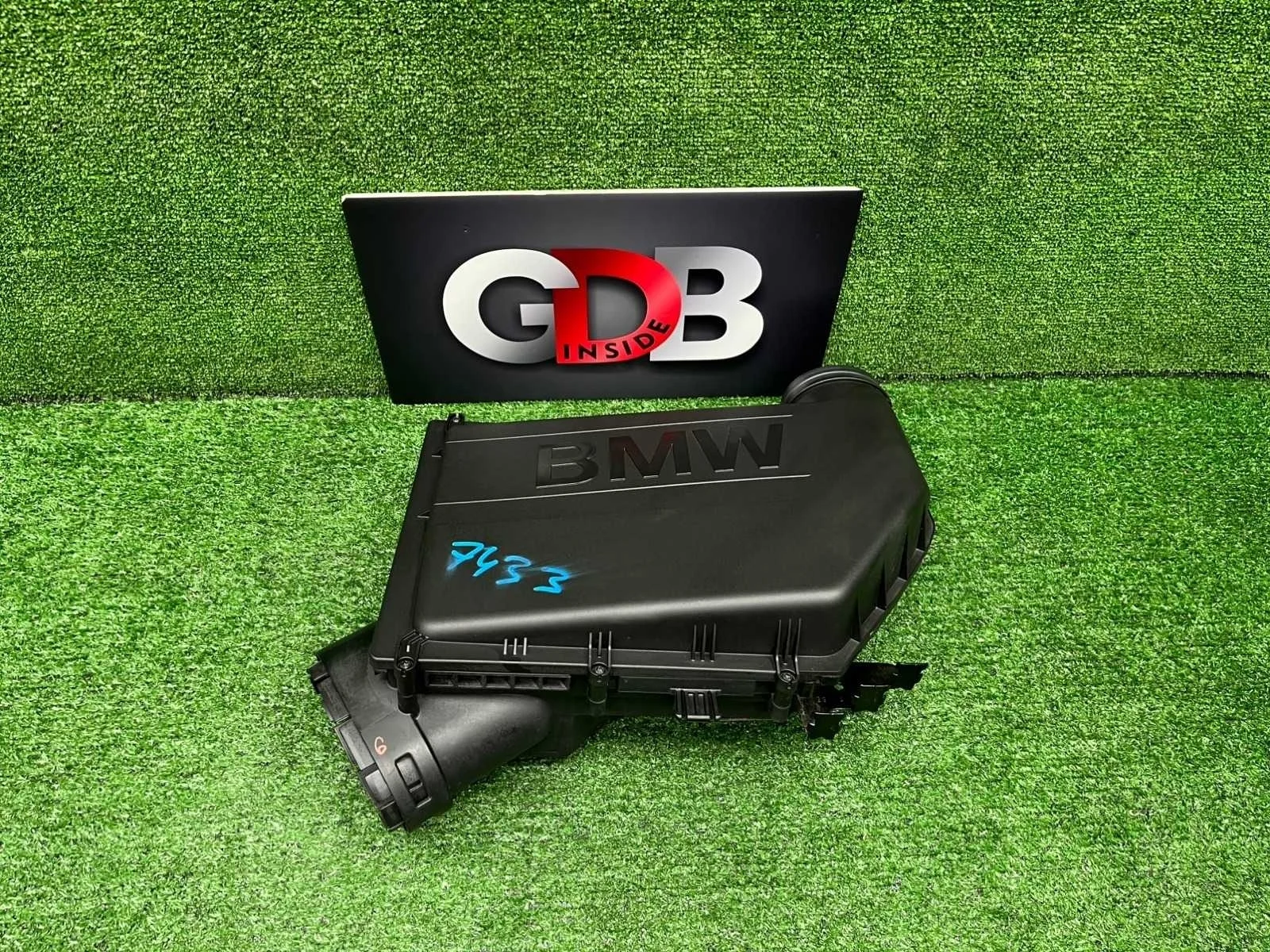 Корпус воздушного фильтра Bmw 5 Series 08.07.2014 13717583725 F10 N55B30A