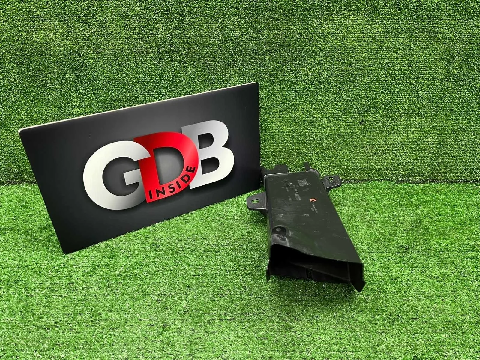 Воздуховод охлаждения тормозов BMW 5 series 08.07.2014 51747331783 F10 N55B30A, передний левый