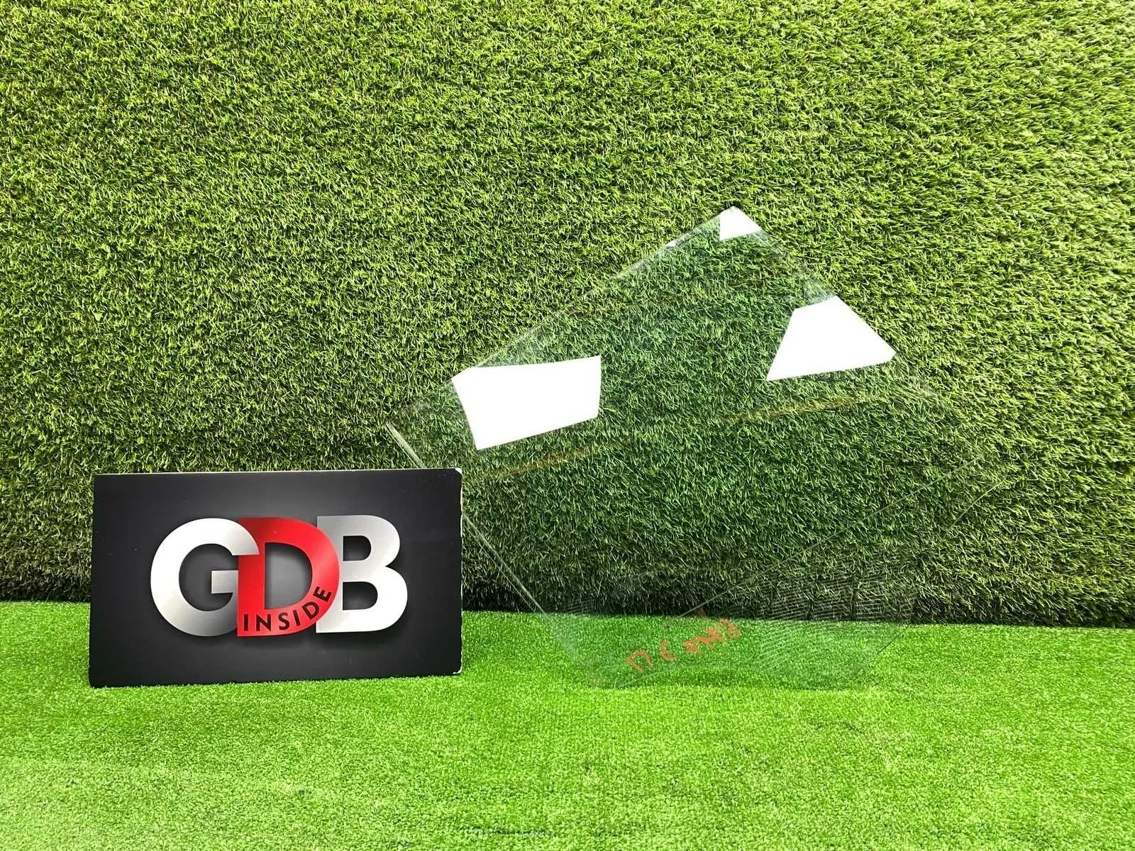 Стекло BMW X1 23.09.2011 51352990300 E84 N20B20A, заднее правое