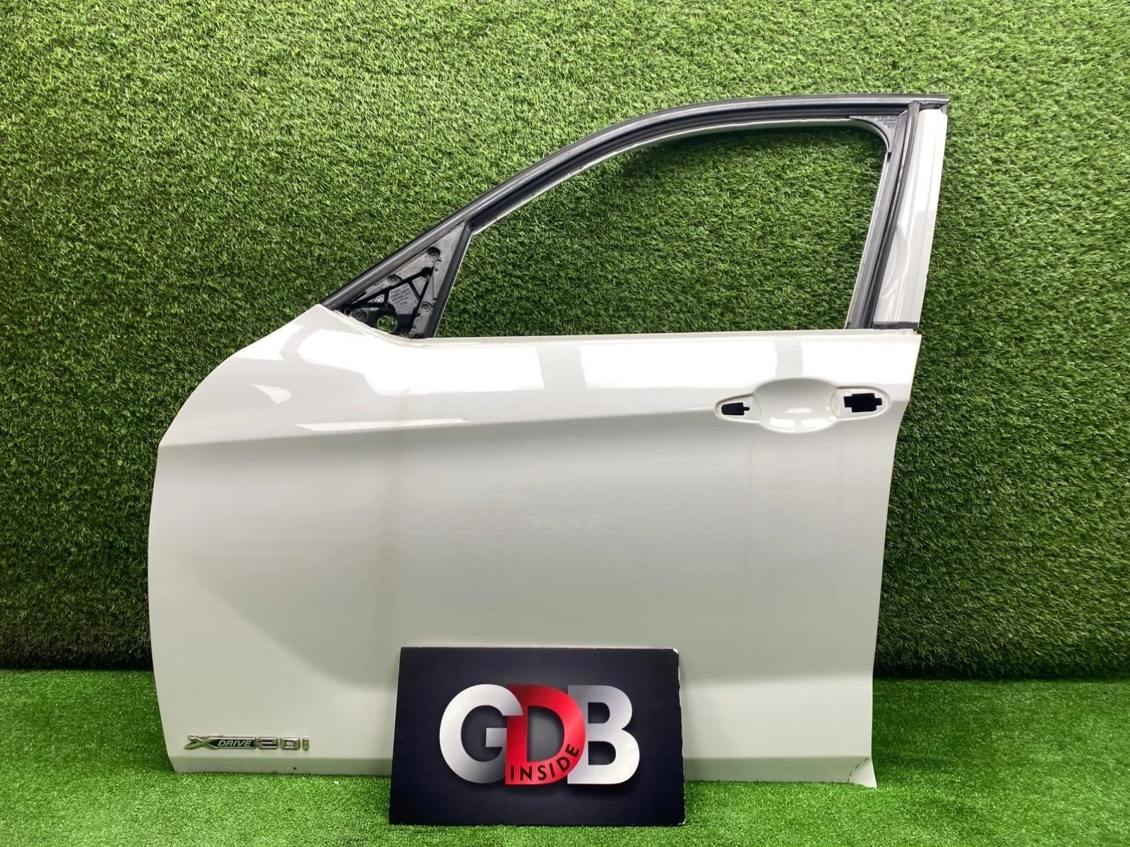 Дверь BMW X1 23.09.2011 41517339357 E84 N20B20A, передняя левая