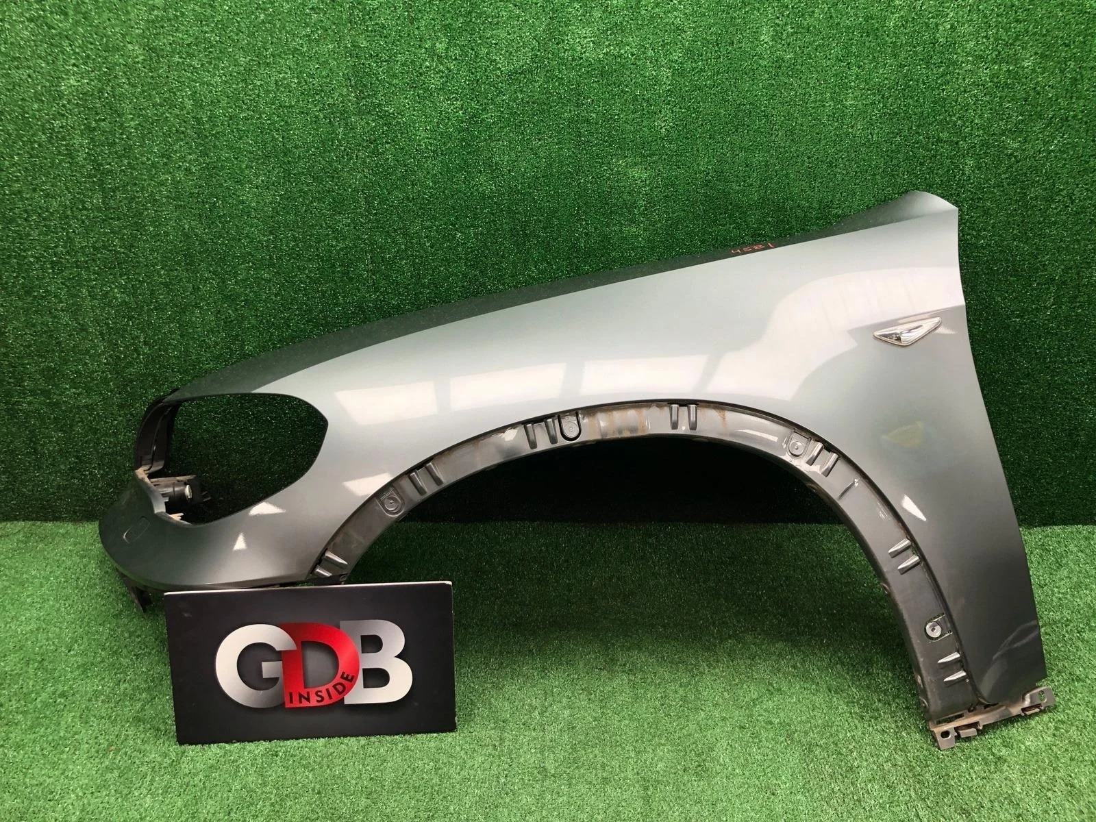 Крыло BMW X5 19.01.2012 51657222995 E70 N57D30A, переднее левое