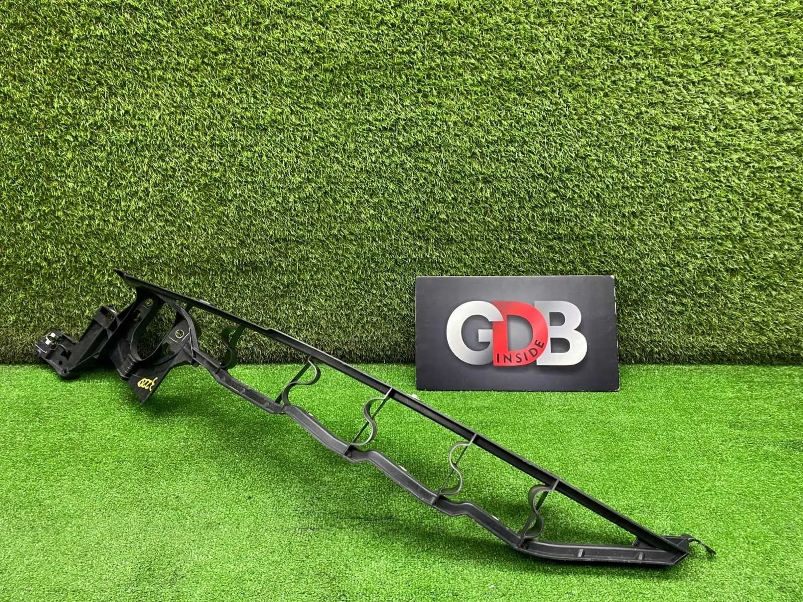 Кронштейн крыла BMW X5 07.11.2011 51657157989 E70 N57D30A, передний левый