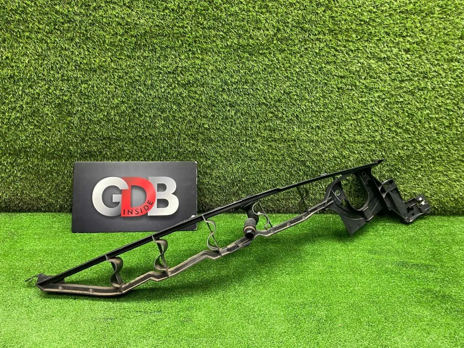 Кронштейн крыла BMW X5 07.11.2011 51657157990 E70 N57D30A, передний правый