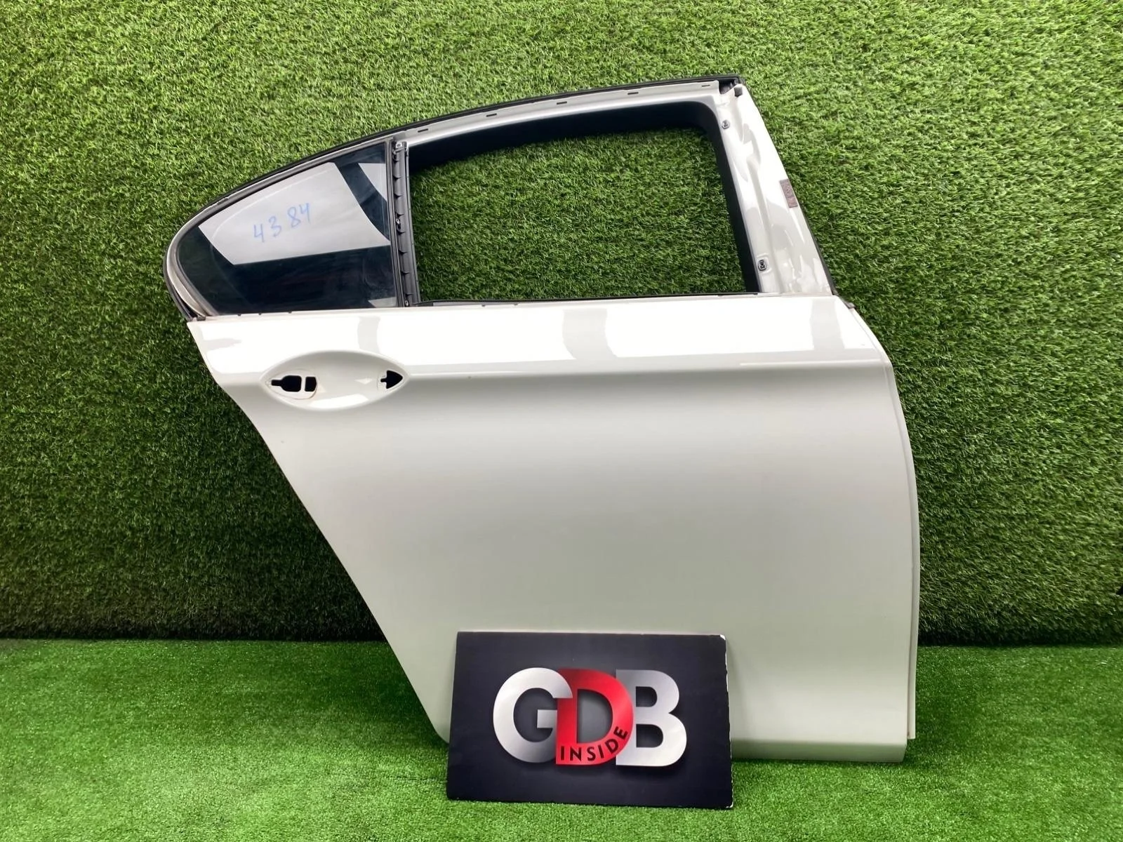 Дверь BMW 5 series 2011 41007206114 F10 N20B20B, задняя правая