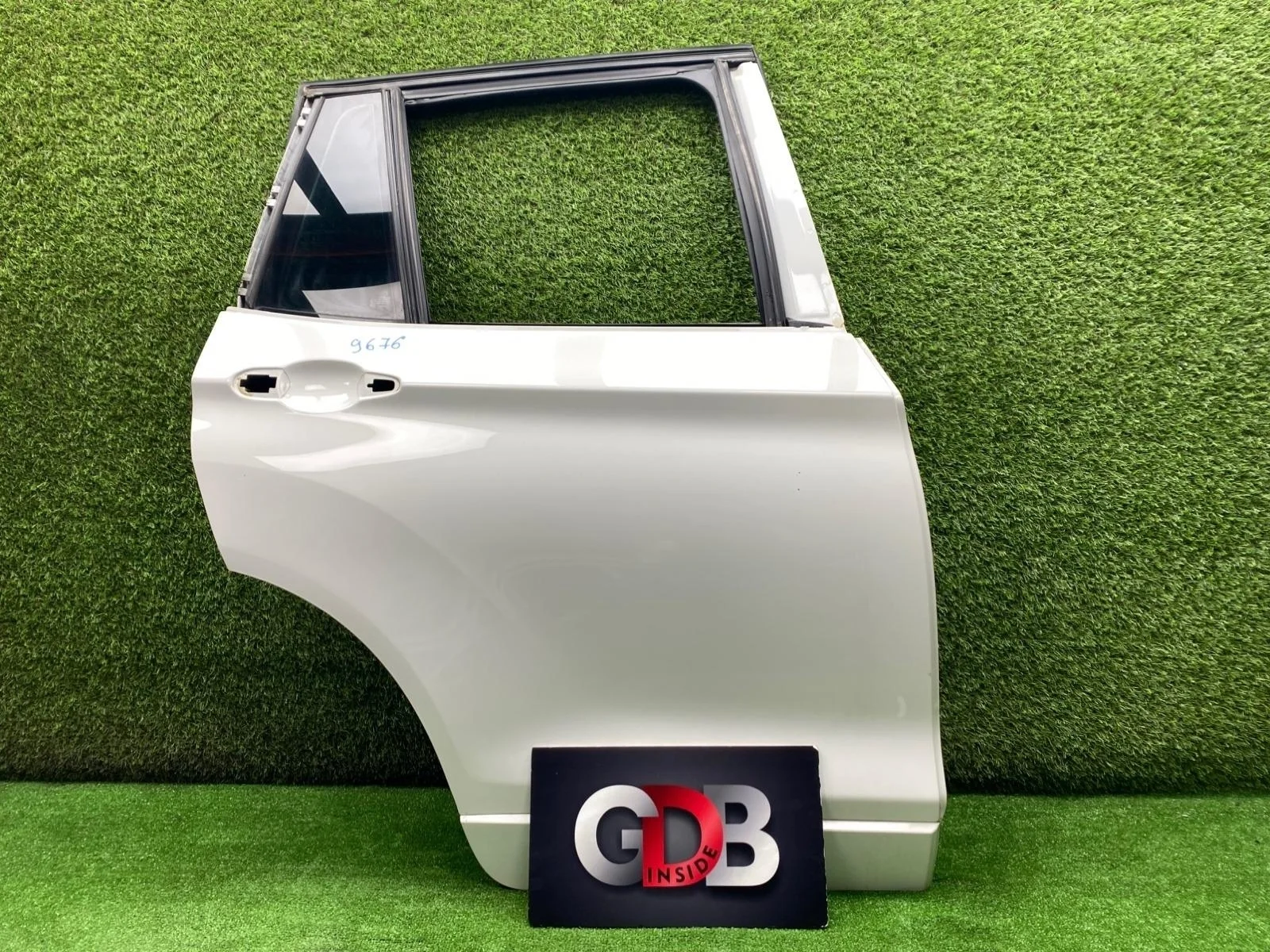 Дверь BMW X3 2011 41527238696 F25 N55B30A, задняя правая