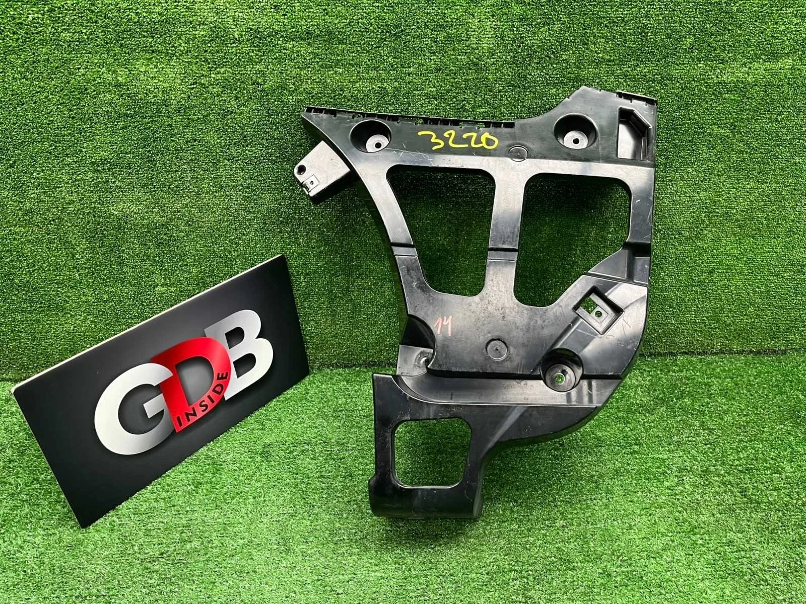 Кронштейн бампера BMW X5 07.11.2011 51127227757 E70 N57D30A, задний левый