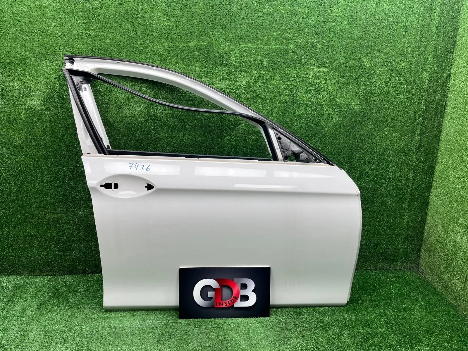 Дверь BMW 5 series 2011 41007206108 F11 N52B25A, передняя правая