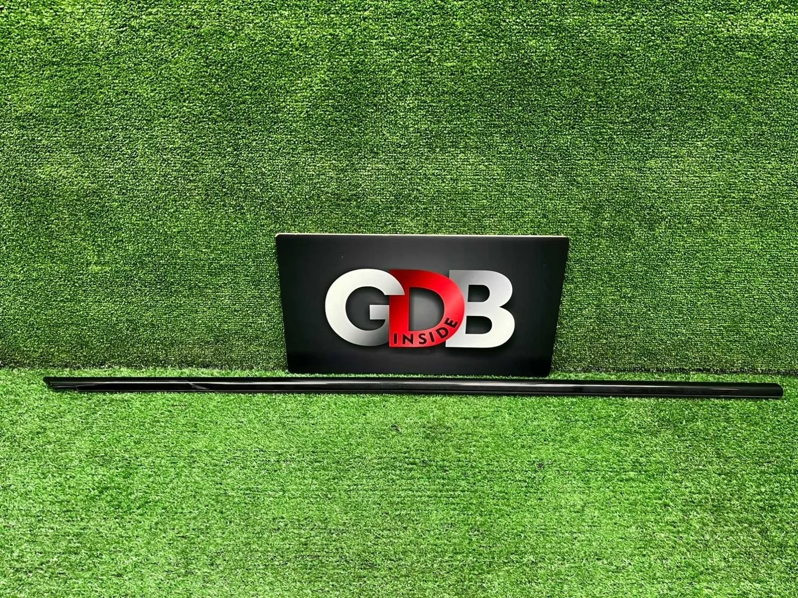 Молдинг shadowline BMW 5 series 2011 51337209726 F11 N52B25A, передний правый