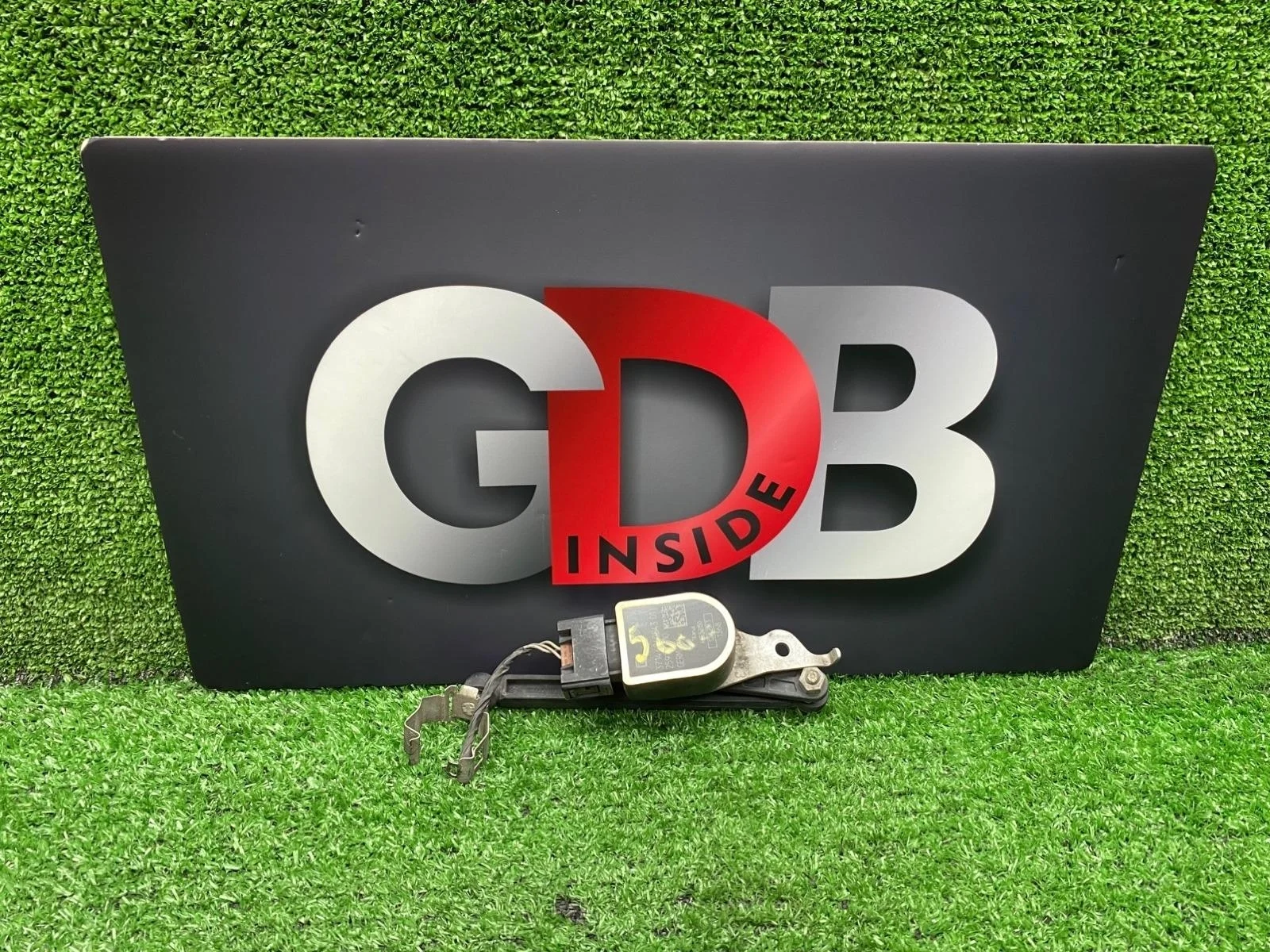 Датчик положения кузова BMW 1 series 21.01.2014 37146870000 F20 N13B16A