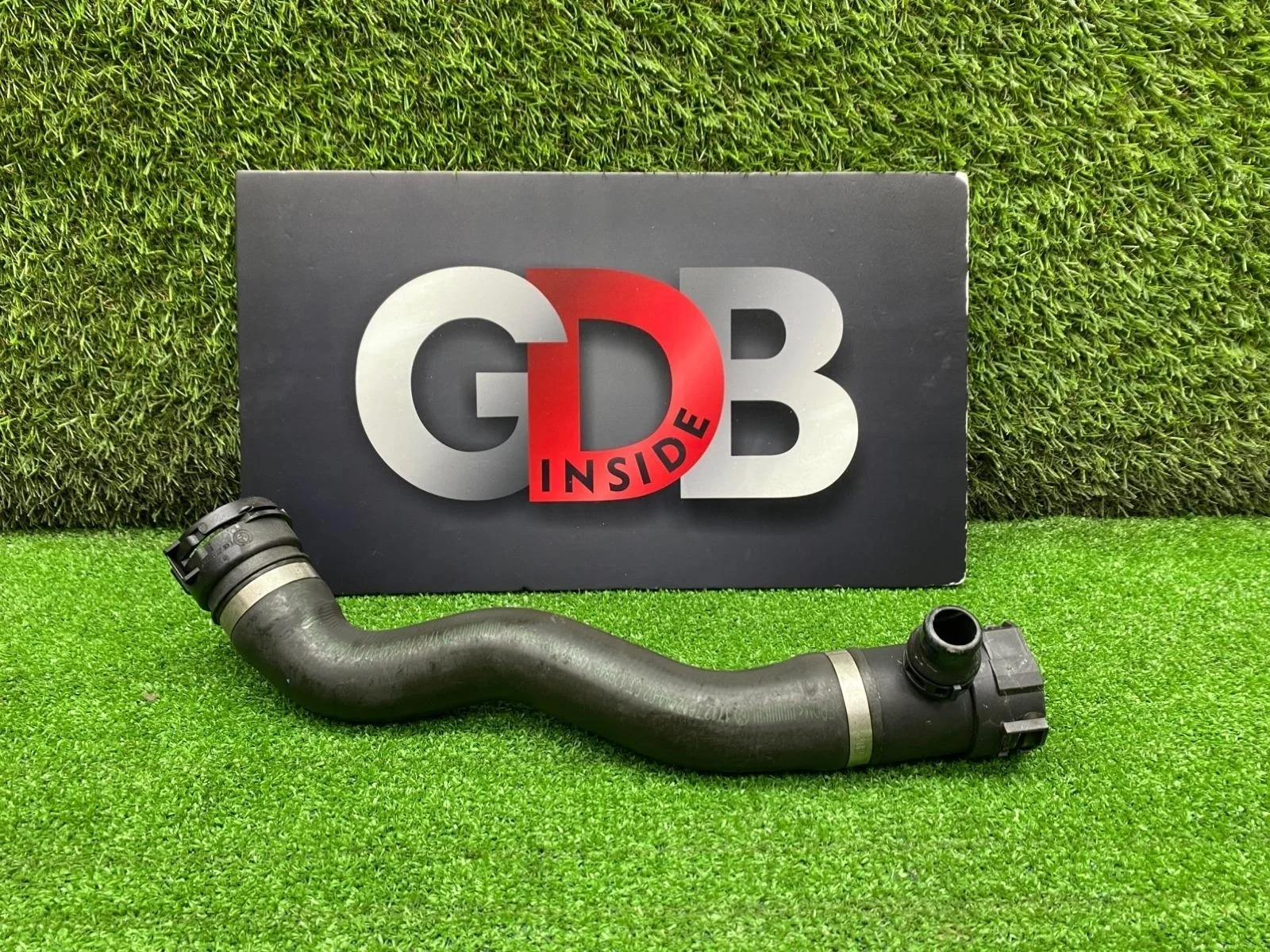 Патрубок системы охлаждения BMW X1 23.09.2011 17127612444 E84 N20B20A