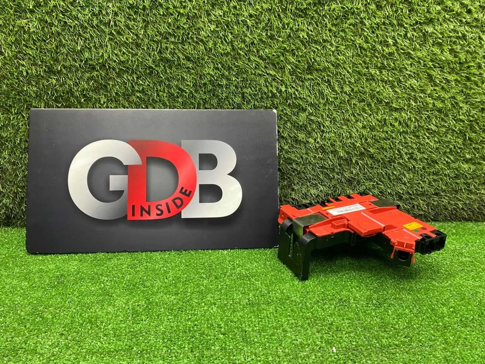 Распределитель тока BMW 7 series 21.01.2011 61149240490 F01 N63B44A