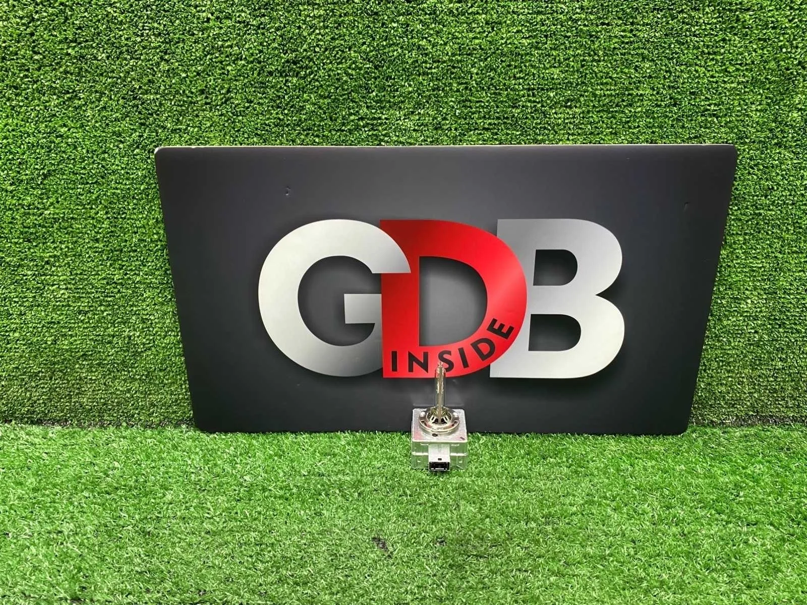 Ксеноновая лампа Bmw X5 07.11.2011 63217217509 E70 N57D30A, передняя