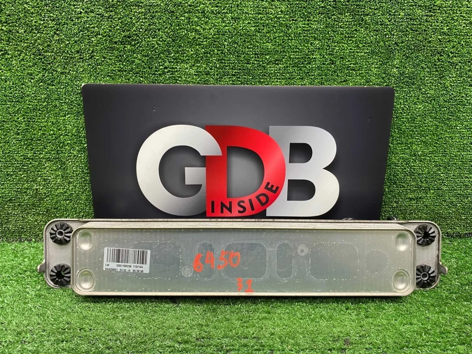 Теплообменник BMW X5 16.05.2014 17217647315 F15 N55B30A