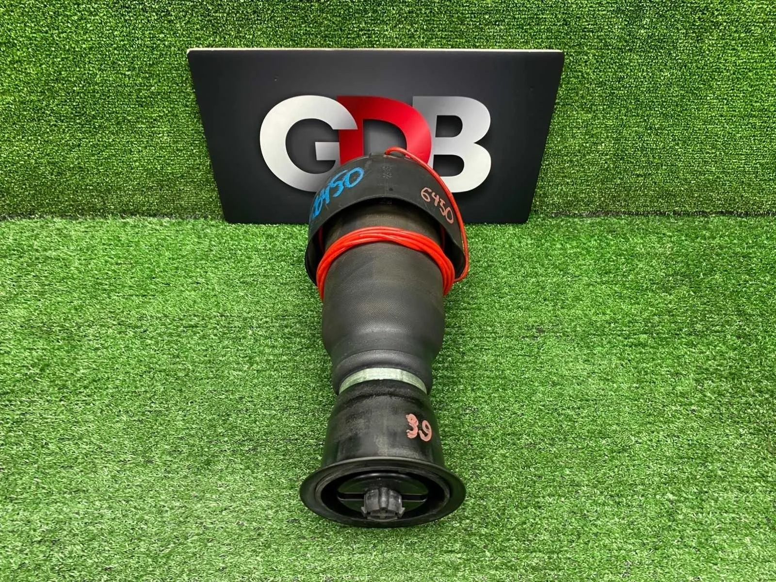 Пневмоподушка BMW X5 16.05.2014 37126795013 F15 N55B30A, задняя