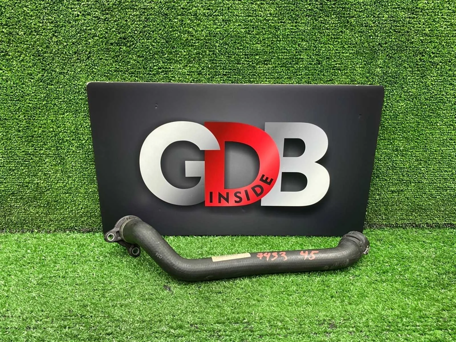 Патрубок системы охлаждения BMW 5 series 08.07.2014 11537580969 F10 N55B30A