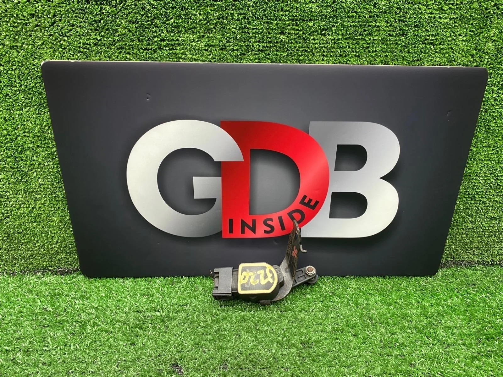 Датчик положения кузова Bmw X5 07.11.2011 37146853754 E70 N57D30A