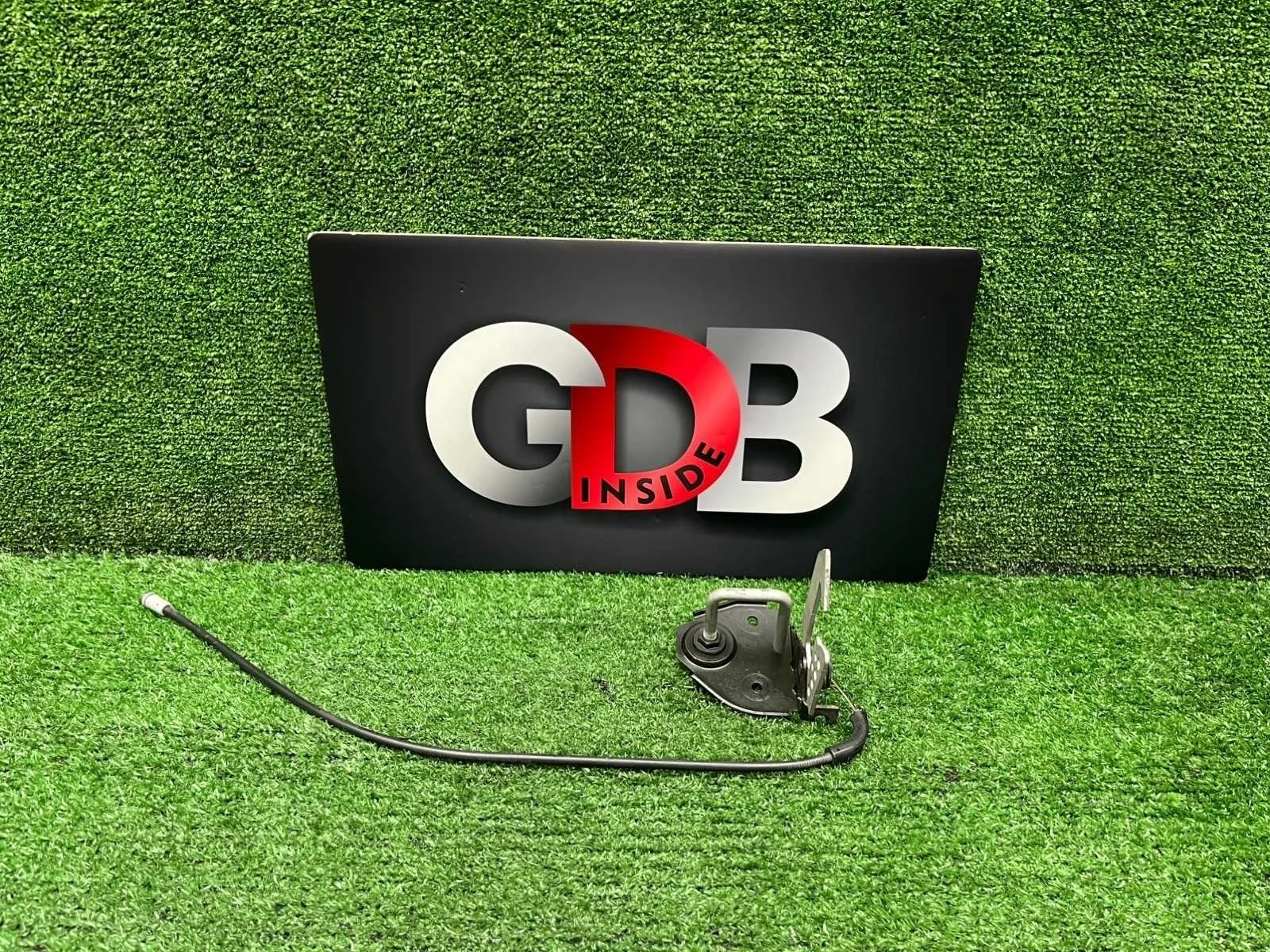 Крючок капота Bmw 5 Series 08.07.2014 51237183764 F10 N55B30A, передний правый