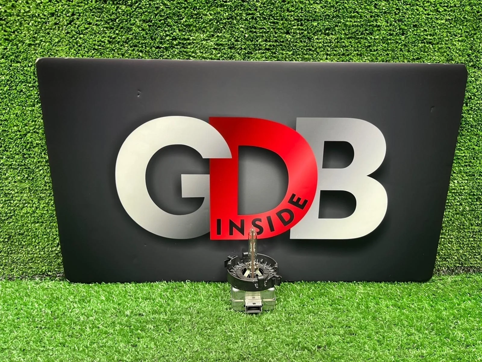 Ксеноновая лампа Bmw 1 Series 21.01.2014 63217217509 F20 N13B16A, передняя