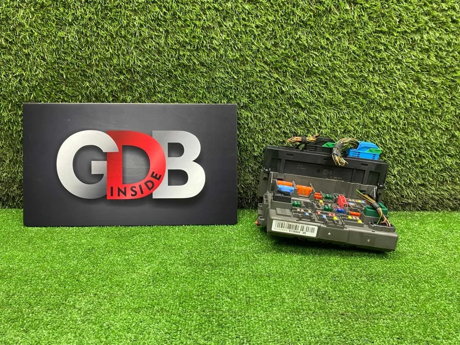 Блок предохранителей Bmw X1 23.09.2011 61149119445 E84 N20B20A