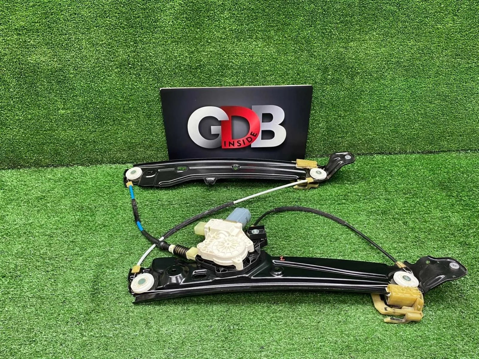 Стеклоподъемник BMW 5 series 20.05.2010 51337182131 F10 N52B30AF, передний левый