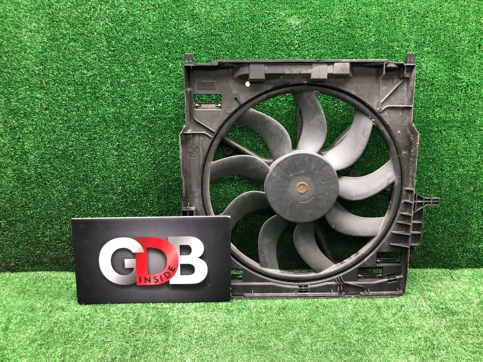 Вентилятор радиатора BMW X5 19.01.2012 17428618242 E70 N57D30A