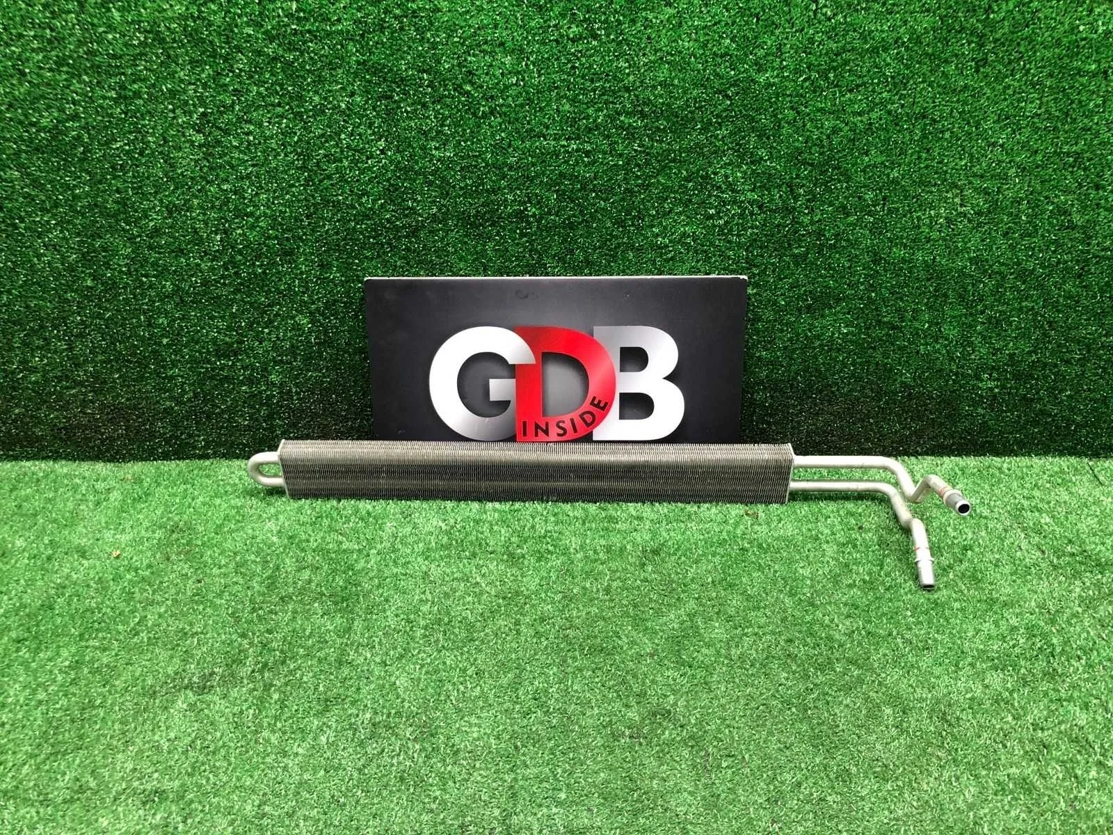 Радиатор охлаждения ГУР Bmw X5 19.01.2012 17117606254 E70 N57D30A