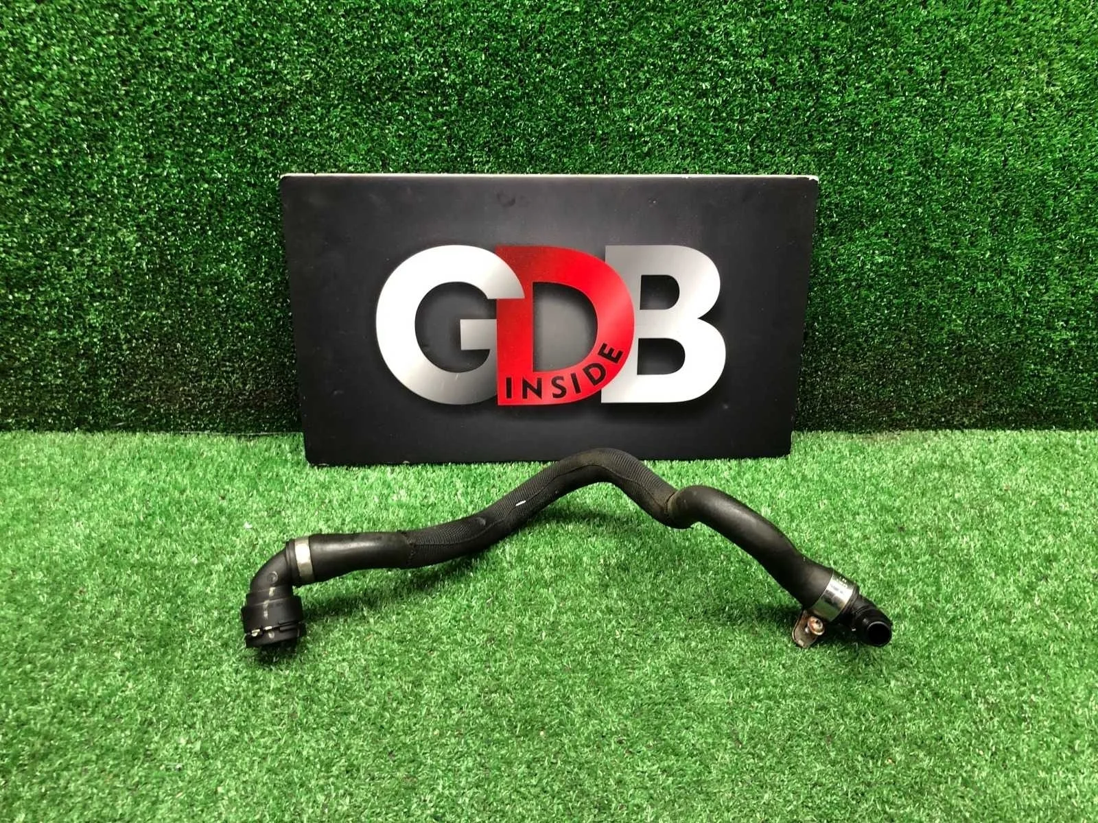 Патрубок системы охлаждения BMW X5 19.01.2012 17127808082 E70 N57D30A