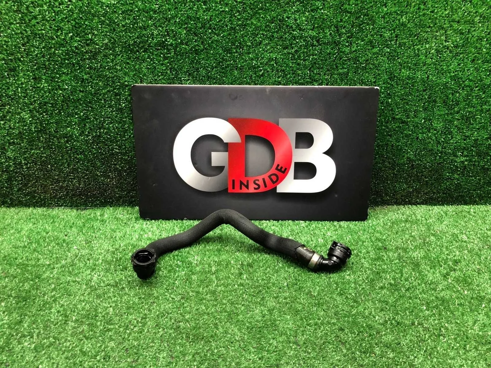 Патрубок системы охлаждения BMW X5 19.01.2012 17127794157 E70 N57D30A