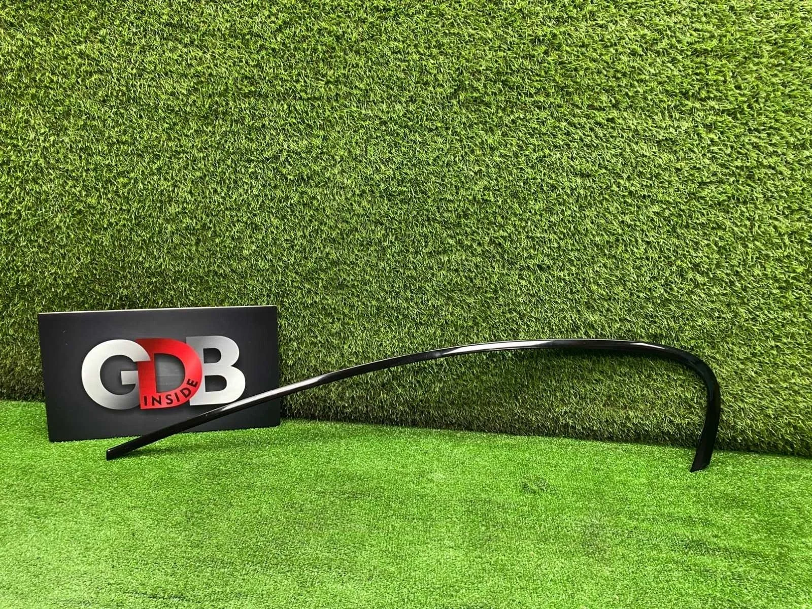 Молдинг shadowline BMW 5 series 18.01.2011 51357209711 F10 N52B25AF, задний левый