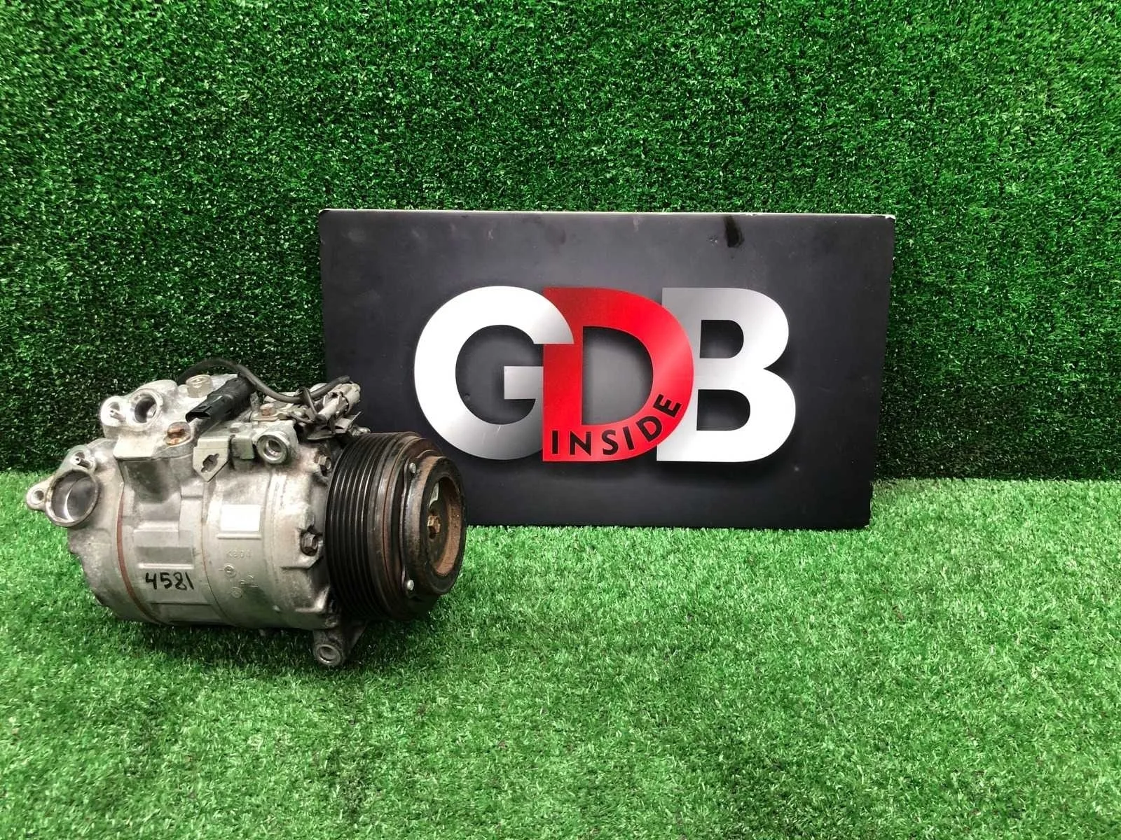 Компрессор кондиционера Bmw X5 19.01.2012 64526987890 E70 N57D30A