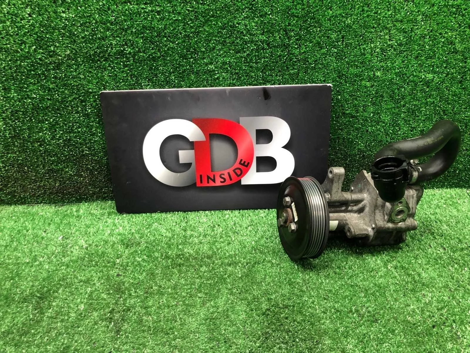 Насос гидроусилителя руля BMW X5 19.01.2012 32416796462 E70 N57D30A