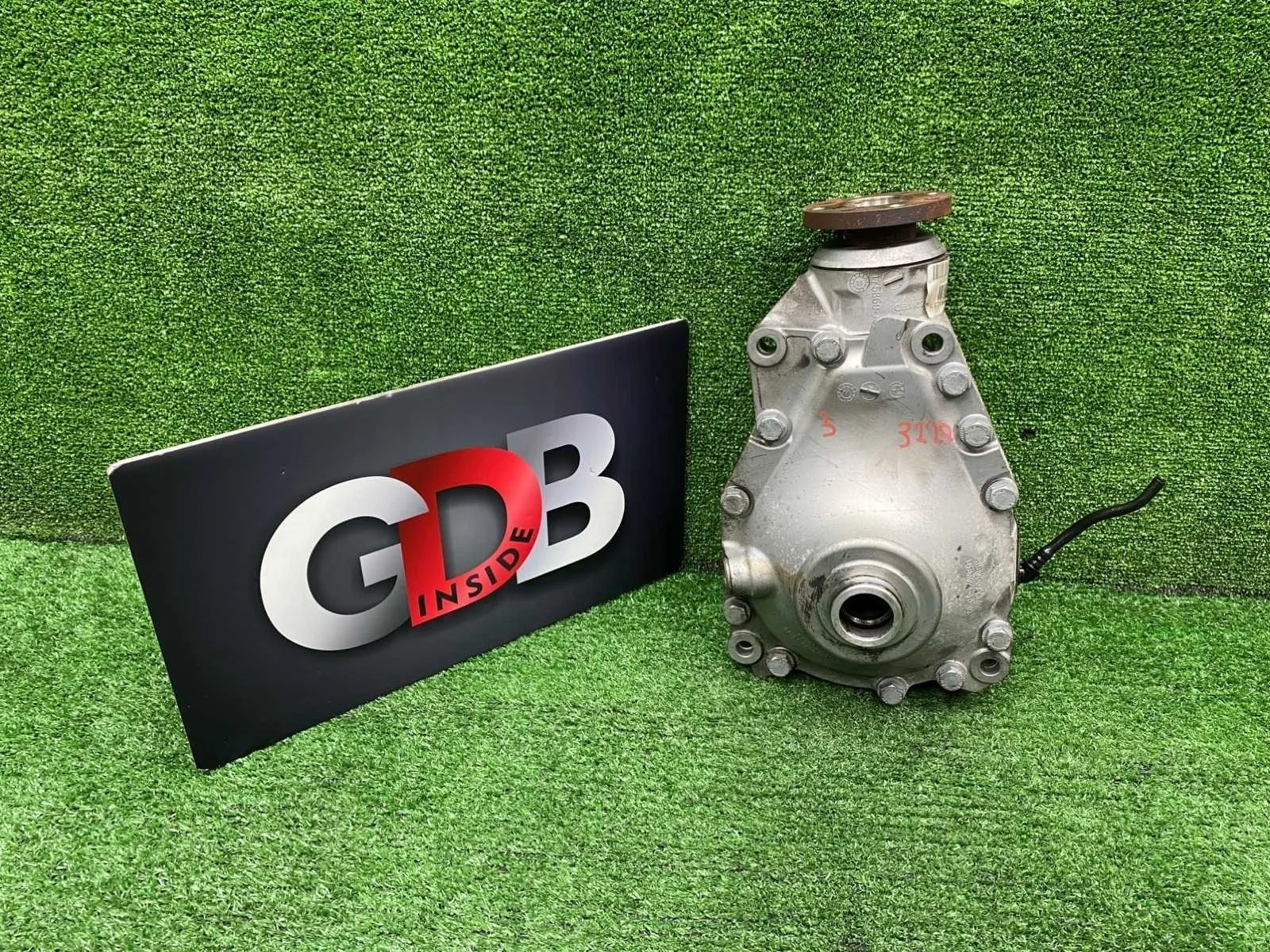 Редуктор BMW X5 07.11.2011 31507590898 E70 N57D30A, передний