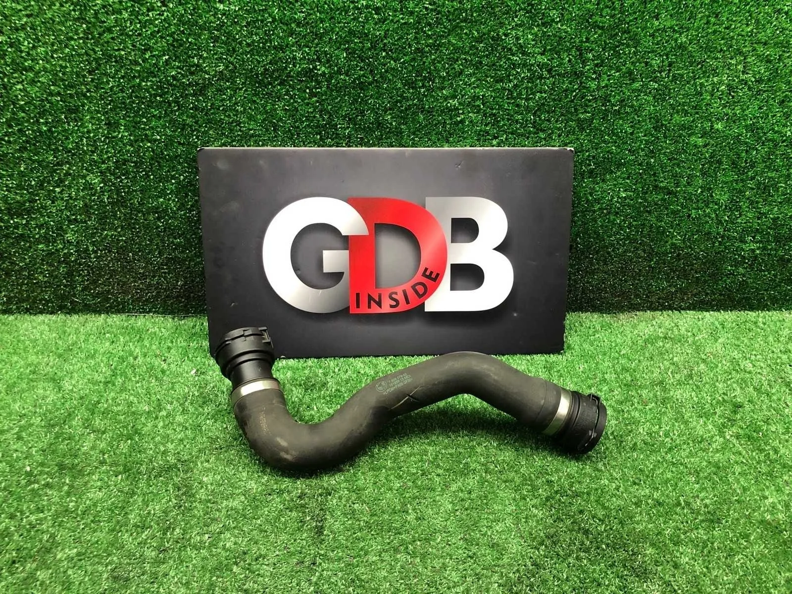 Патрубок системы охлаждения BMW X5 19.01.2012 17127808076 E70 N57D30A