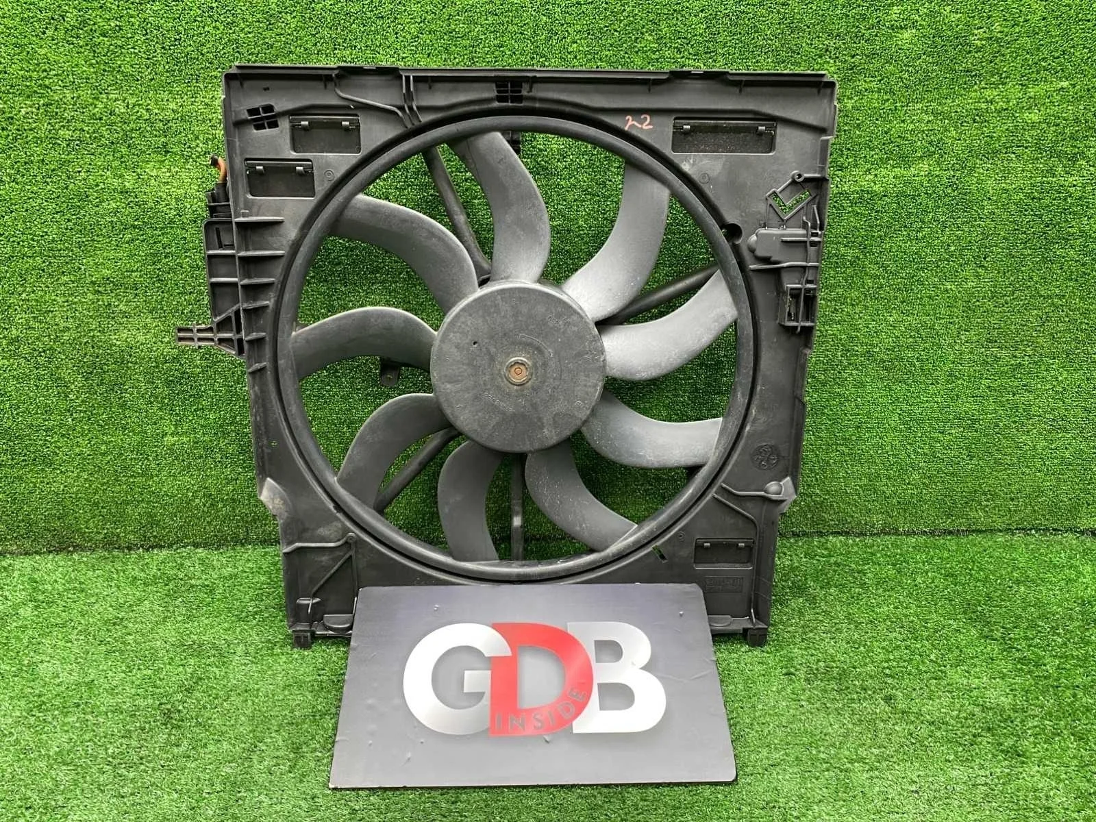 Вентилятор радиатора BMW X5 07.11.2011 17428618242 E70 N57D30A