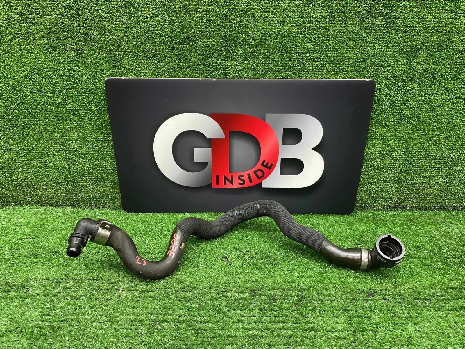 Патрубок системы охлаждения BMW X5 07.11.2011 17127808082 E70 N57D30A