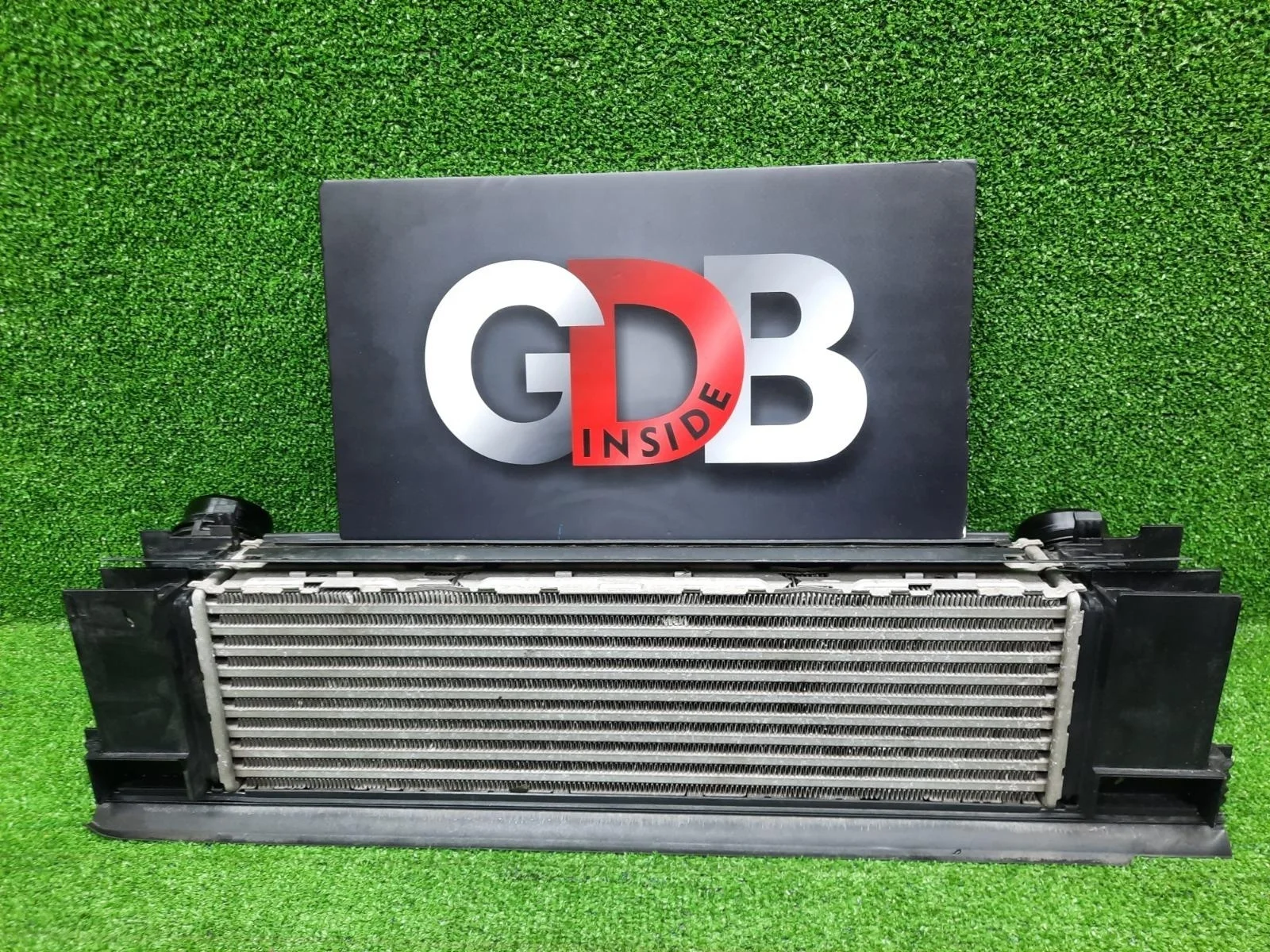 Интеркулер BMW 1 series 21.01.2014 17517600530 F20 N13B16A