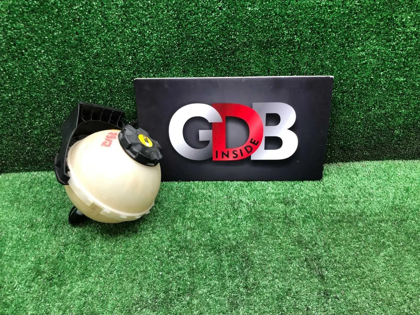 Бачок расширительный Bmw 1 Series 24.04.2012 17137642158 F20 N13B16A