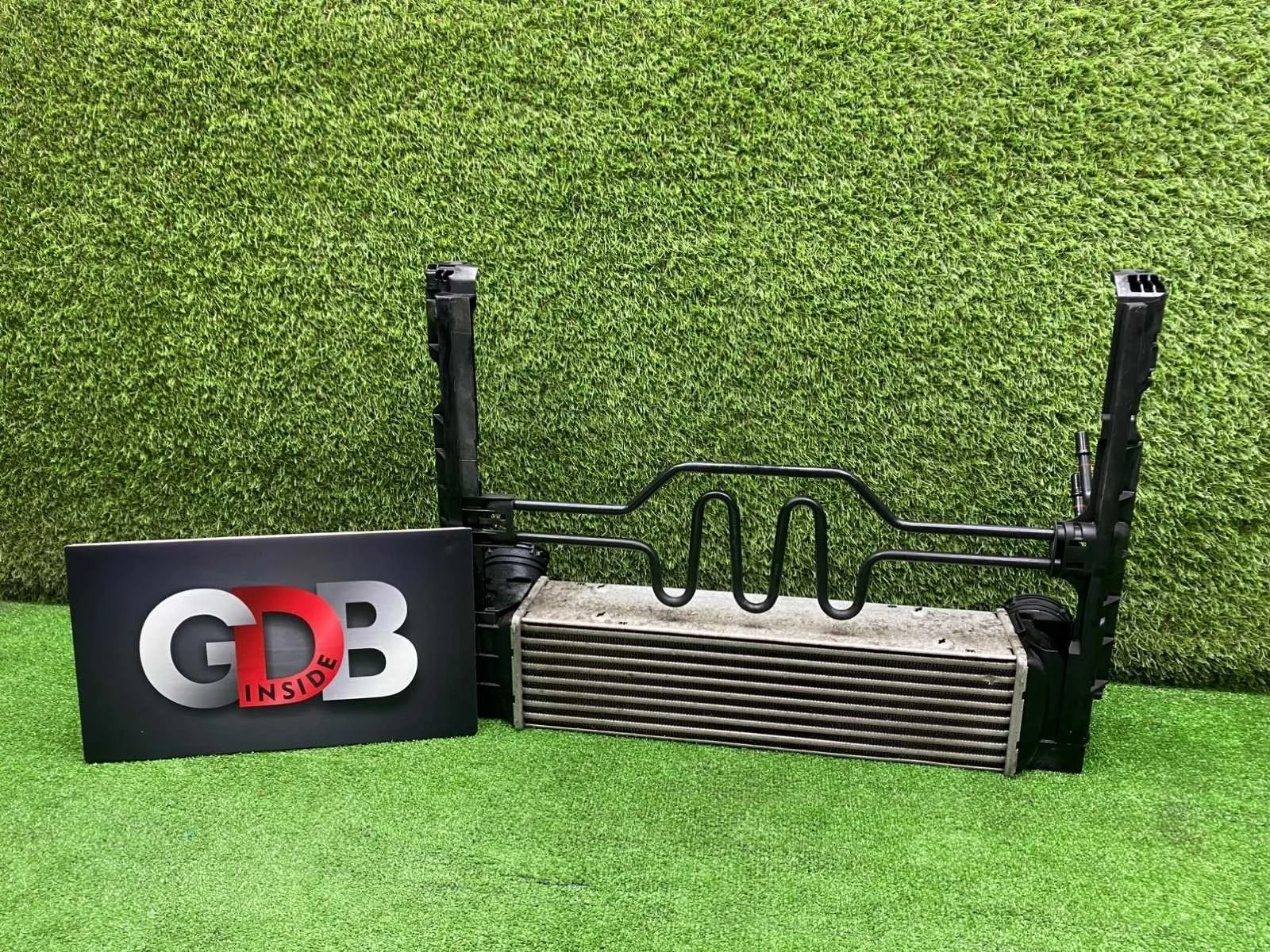 Интеркулер BMW X1 23.09.2011 17517624146 E84 N20B20A